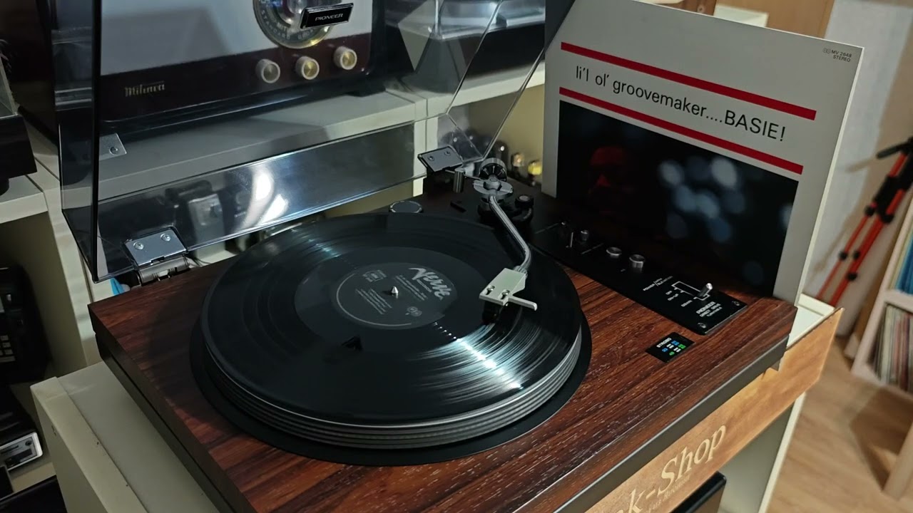 Count Basie And His Orchestra &ndash; Li'l Ol' Groovemaker... Basie!