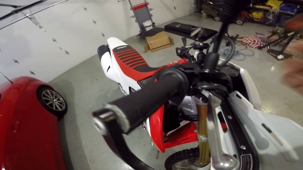 Honda CRF250L: Throttle Cable Adjustment