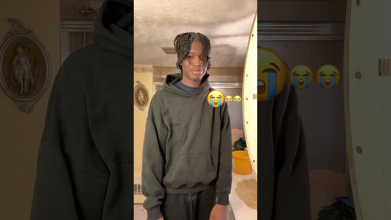 POV: Waking up with starter locs 😭 #locs #locjourney #naturalhair #shorts