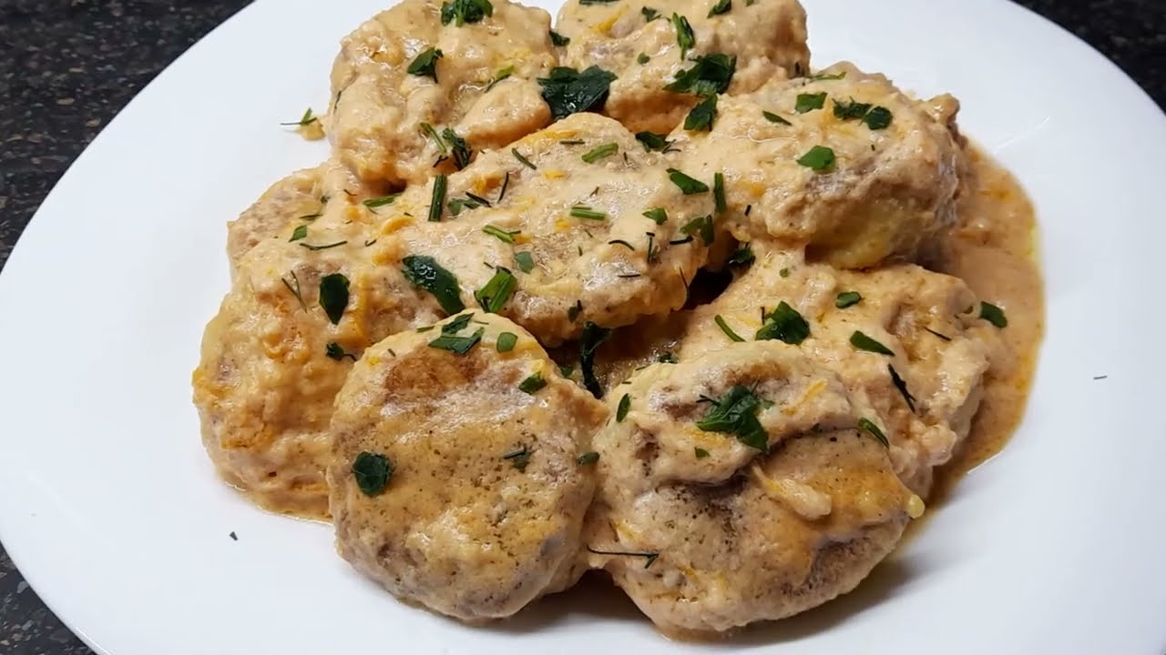 🐟 Рибні тефтельки у сметанно-томатному соусі з твердим сиром 🧀🍅Смасчні та з приємною кислинкою 