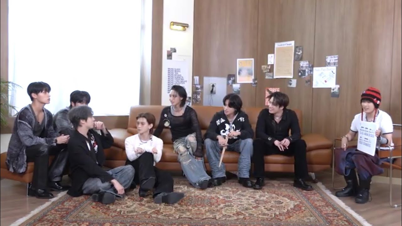 [SUB ENG/SPA] SEASON'S GREETINGS 2025 ATEEZ (에이티즈)