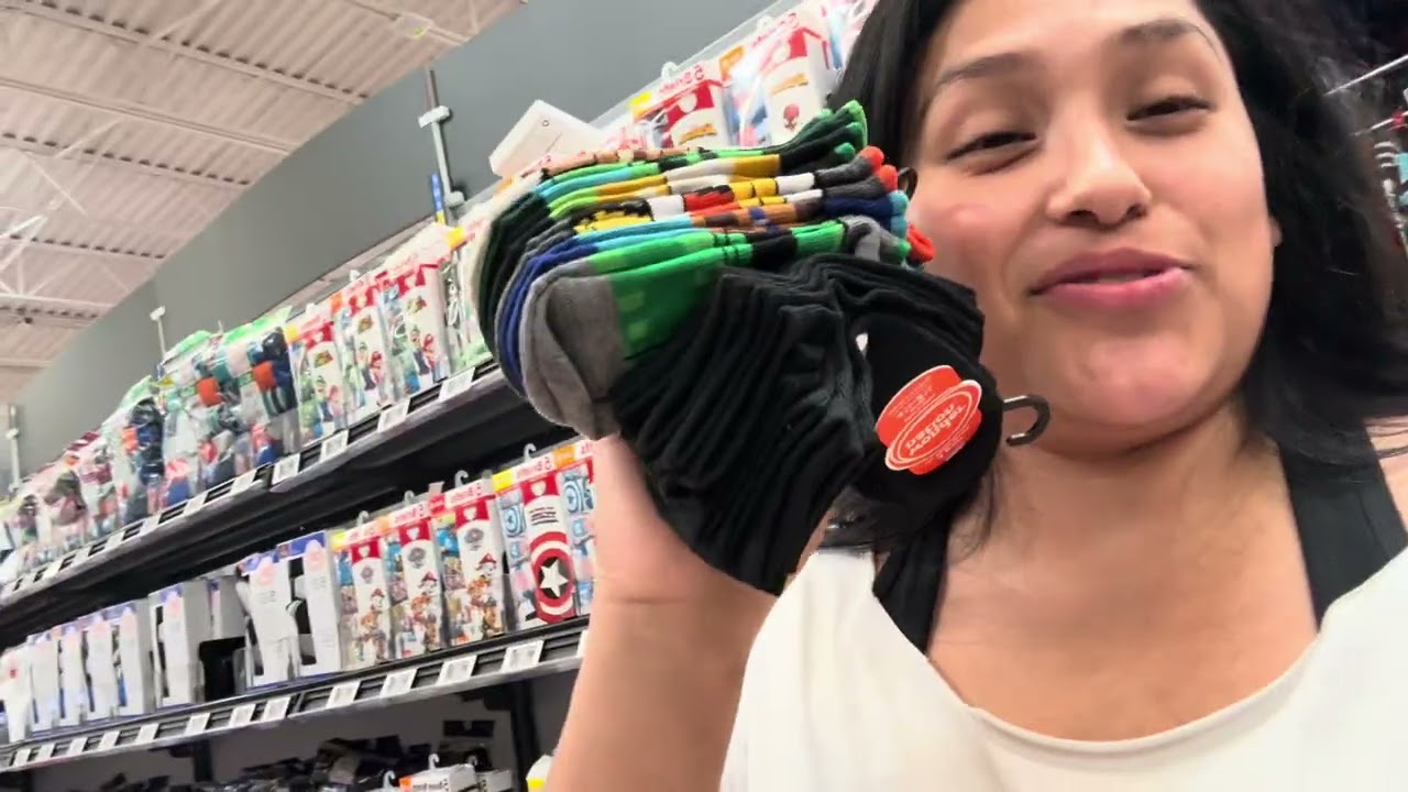 Come shopping with me and my dearest friend 😌✨ everything adds up 💵