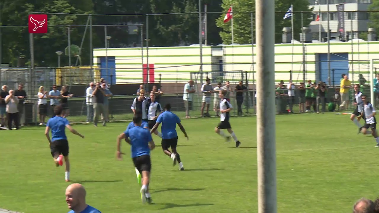 FC Almere verliest van Victoria en blijft in 2e klasse