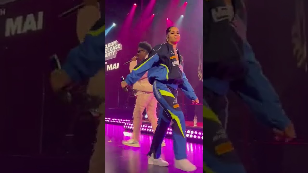 Ella Mai & Lucky Daye performed - A MESS (for the first time)