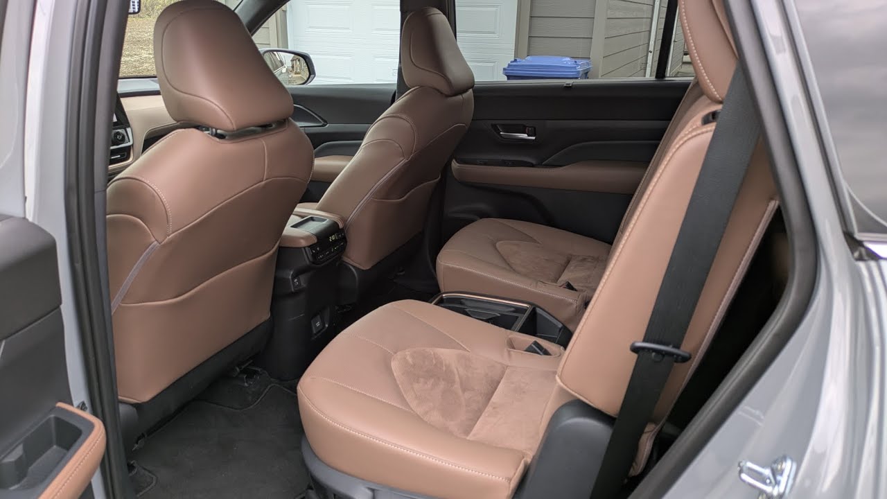 Vidéo de présentation du Toyota Grand Highlander Platinum 2025 (3)