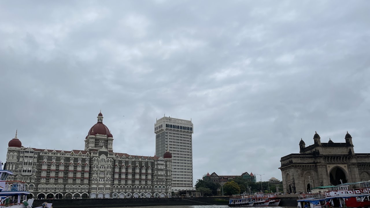 Experience of living in Mumbai as a North Indian: Benefits, Challenges, and Insider Advice