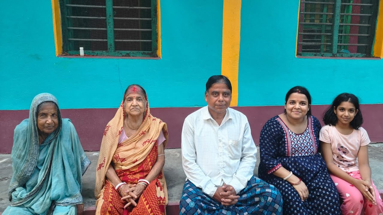 আজ খেলাম ব্যাম্বু চিকেন সাথে মায়ের হাতের পিঠে....