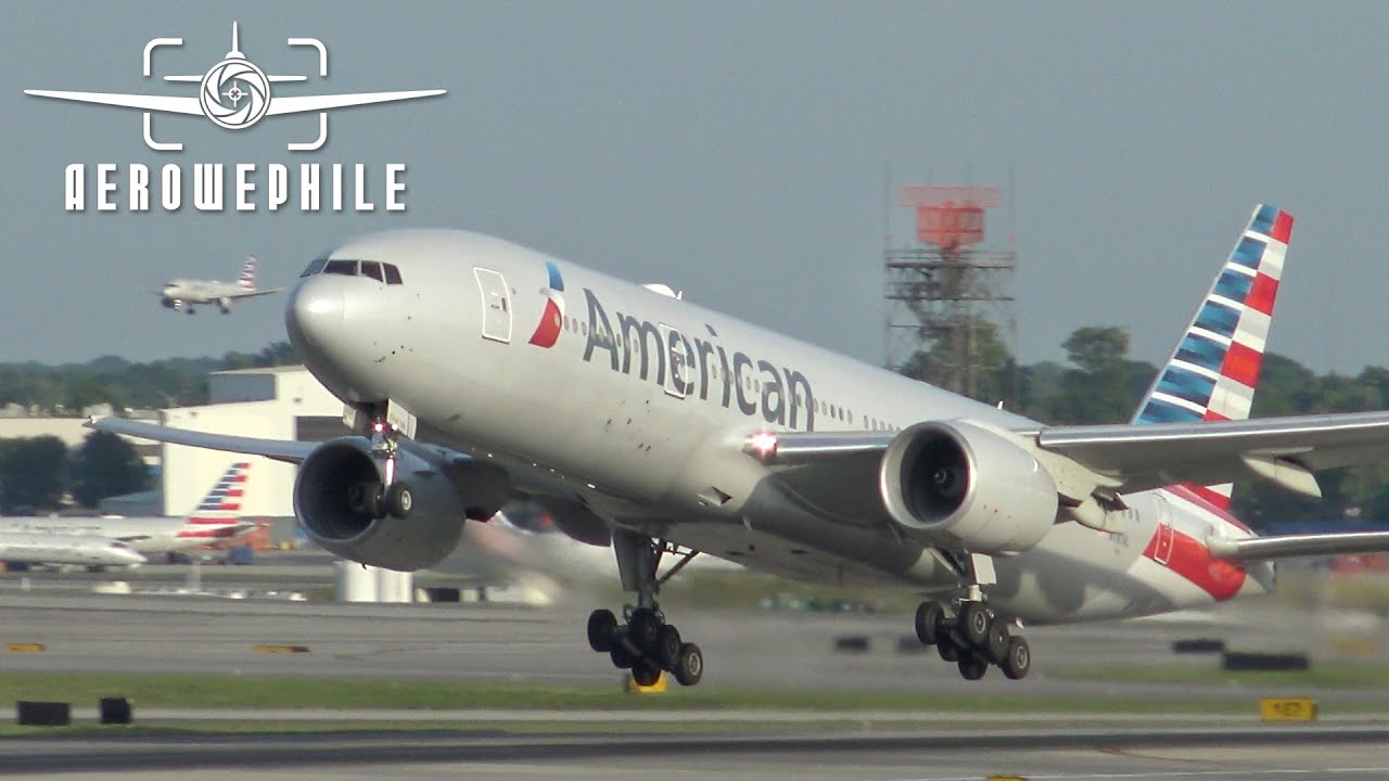 Charlotte Douglas International Airport Overlook - Landings and Departures