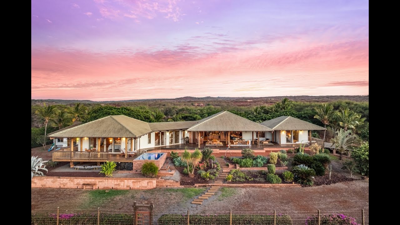Private Beachfront Estate on Molokai  |  3036 Kalua Koi Rd.