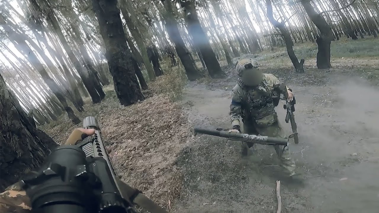 🔴 Ukraine War -  Ukrainian Special Forces Raid Behind Russian Lines &bull; GoPro Helmet Cam Combat