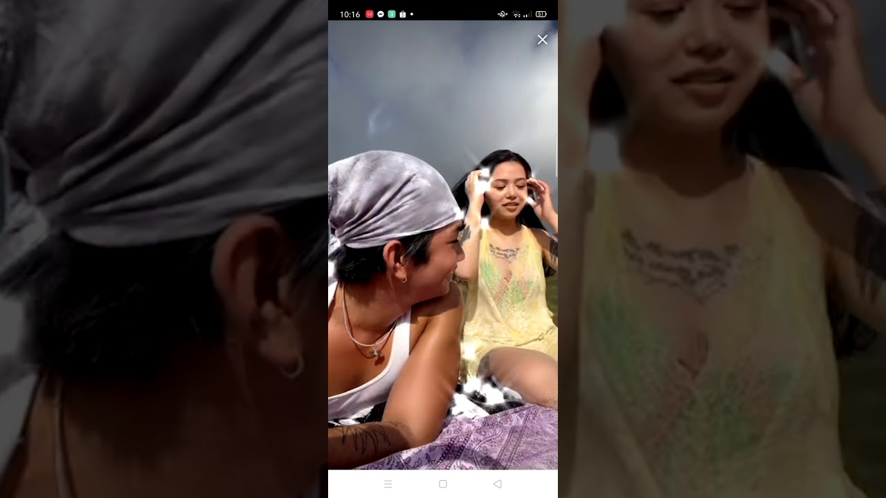Bella Poarch and Bretman Rock Speaking tagalog and ilocano. (Tiktok Live of Bella Poarch)