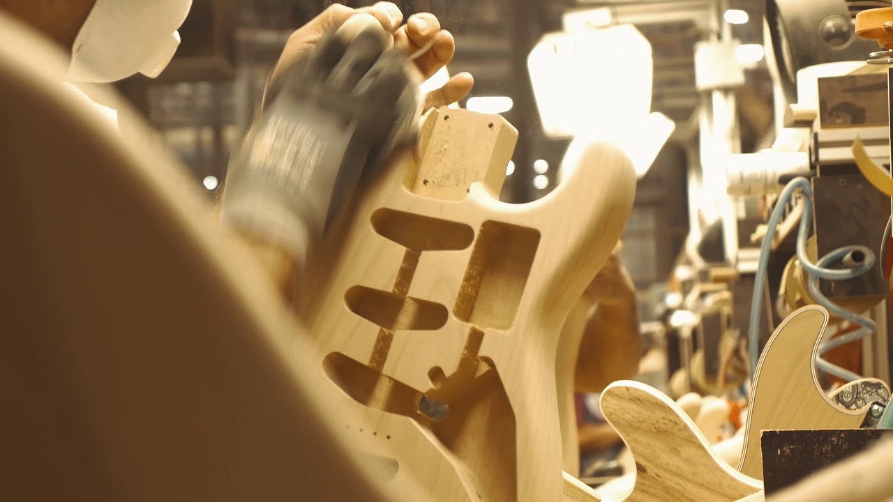 Fender Corona, California Guitar Factory Tour