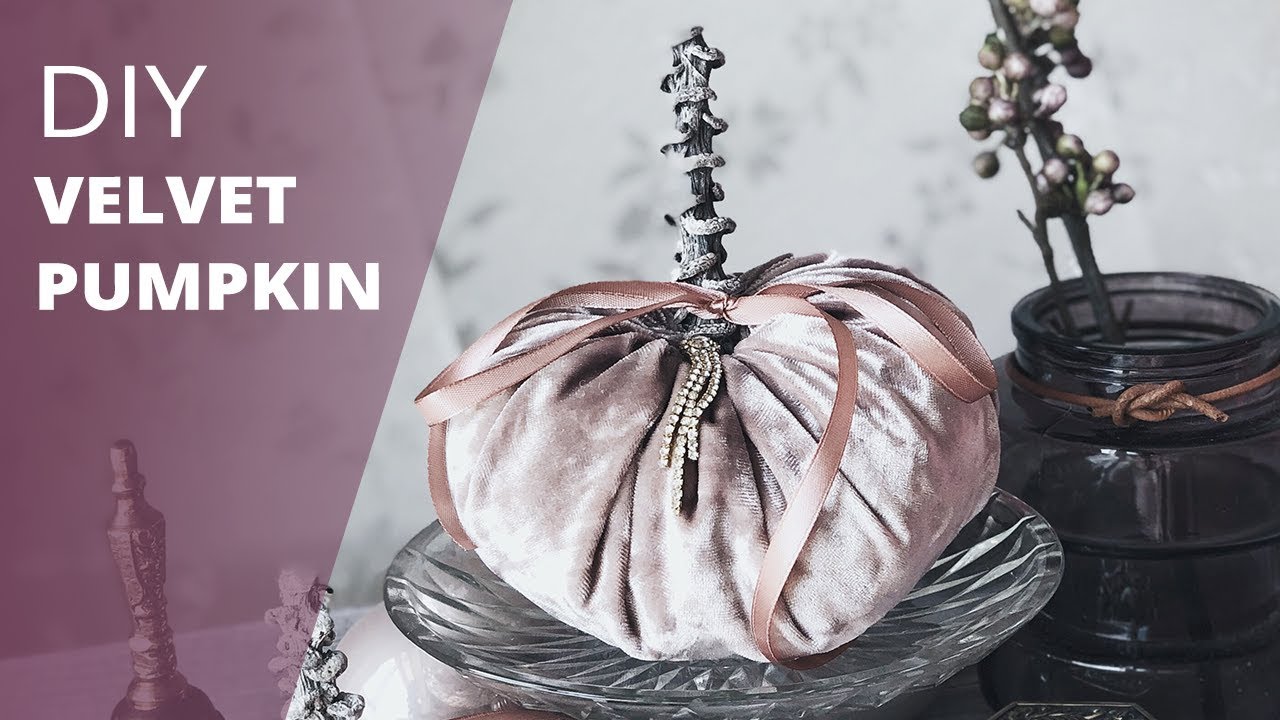 DIY Velvet Pumpkin I Halloween Decoration