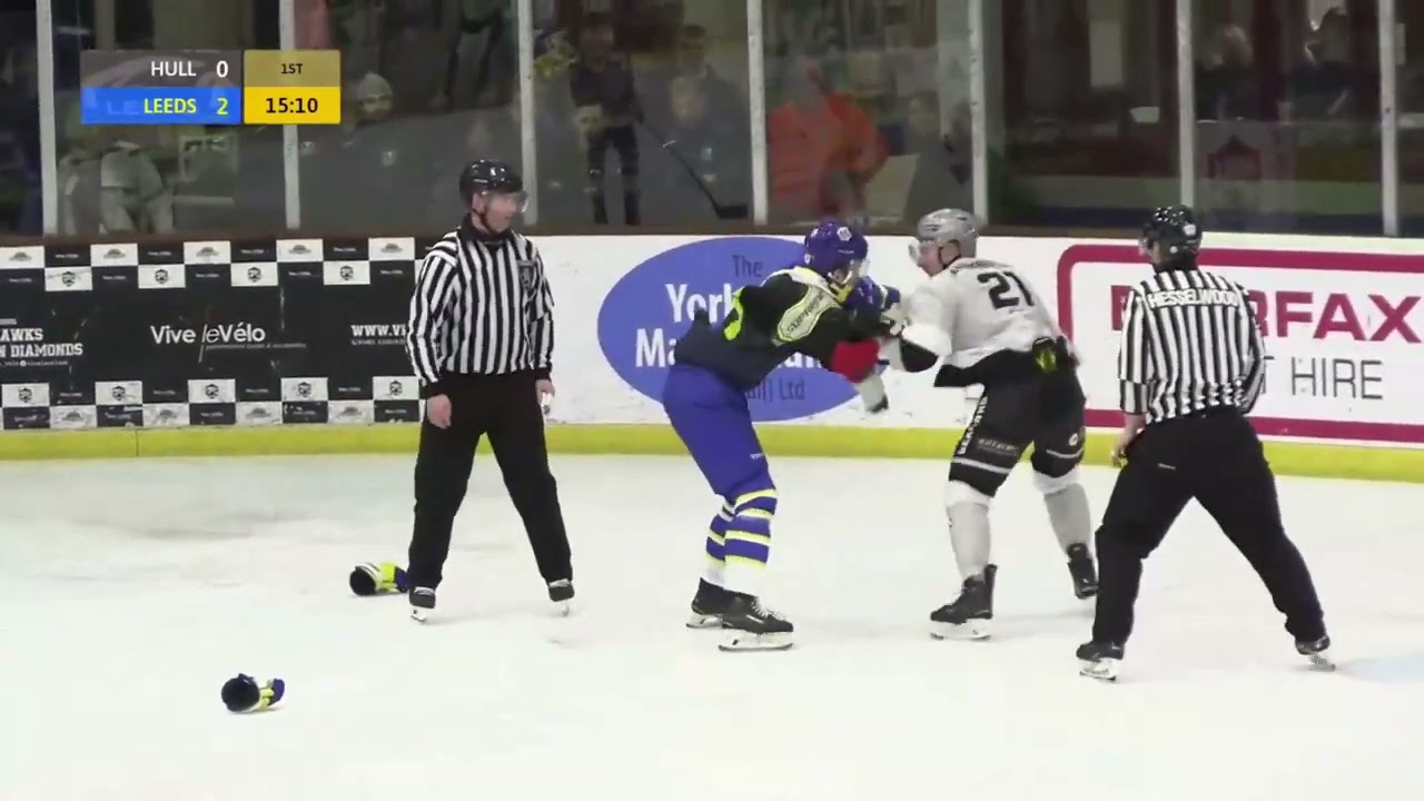 Bobby Chamberlain vs Sam Cooper NIHL fight 16-11-25