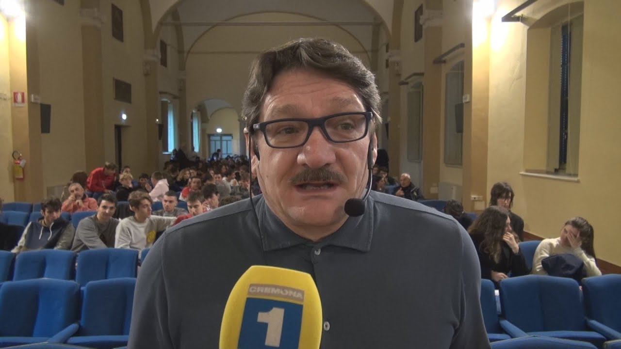 Astutillo Malgioglio, il portiere che difende i più deboli
