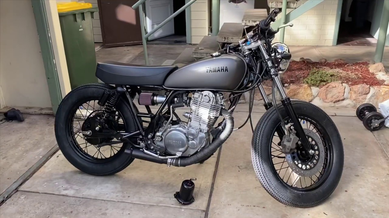 Yamaha SR400 EFI Cafe Racer Fuel Pump Relocation