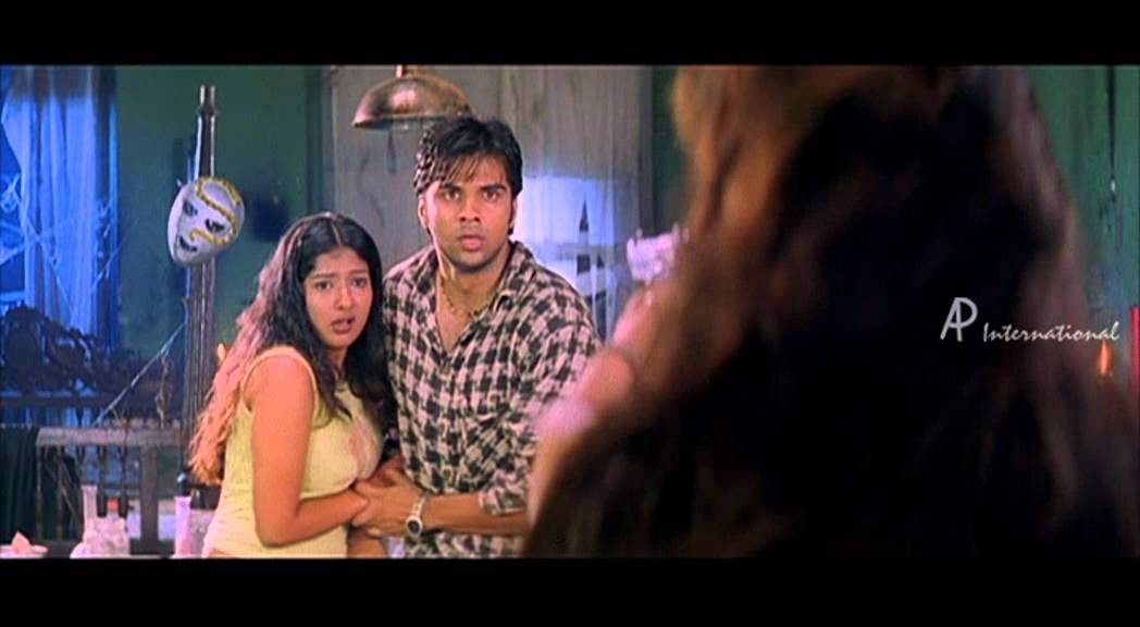 Whistle Tamil Movie Scene | Sherin shot by Police | Vikram Aditya | Sherin | Gayathri Raguram