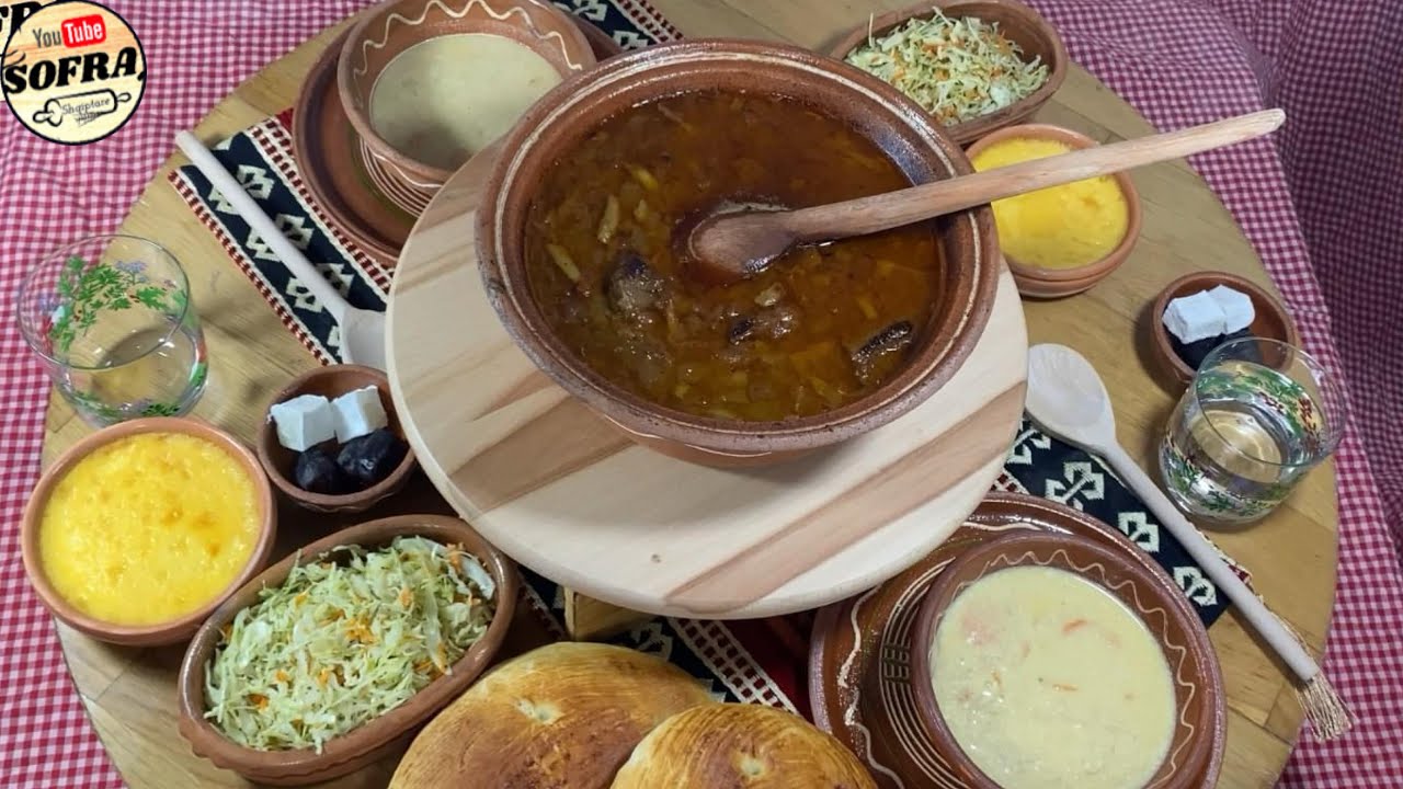Iftari10- Jahni me Mish e shoqeruar me Supe Kallamojt, Sallate te Fresket si dhe Kajmacin si desert