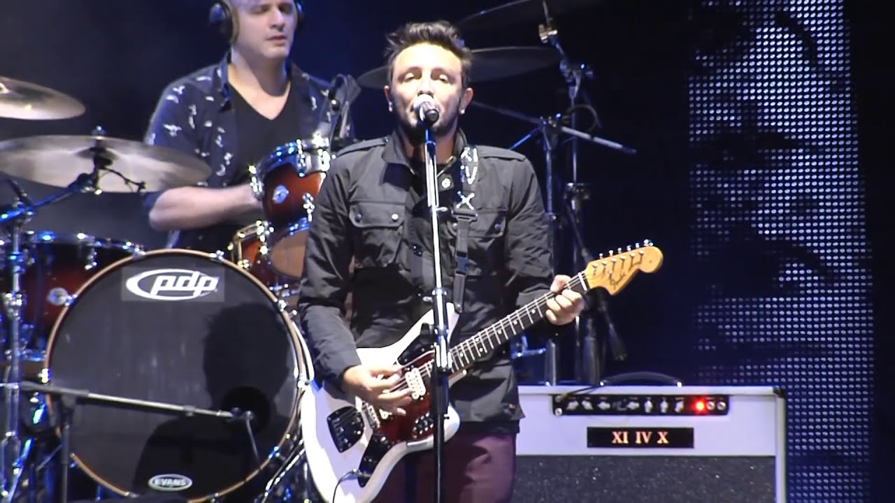 No Te Va Gustar - A las nueve (vivo en Montevideo 21.03.15)