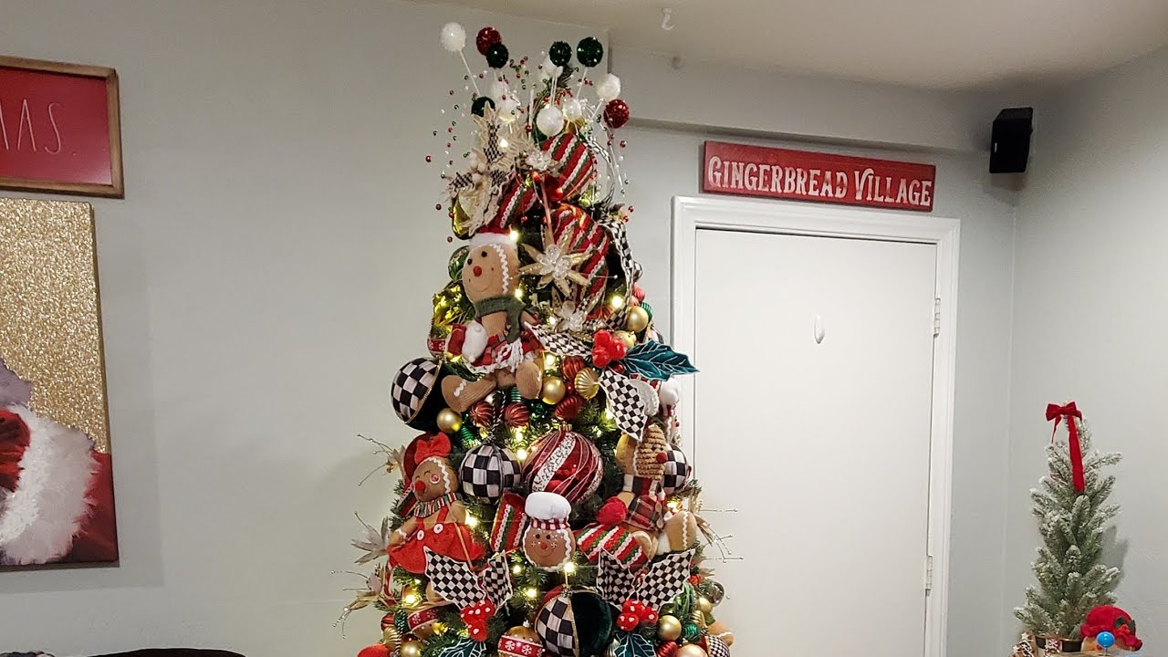 Gingerbread Christmas tree #2- decorate with me part 5!