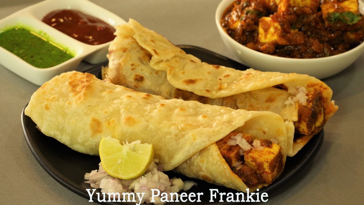 स्ट्रीट स्टाईल चटपटा पनीर भूना रोल | Street style Paneer Bhuna Recipe | Paneer Wrap | MadhurasRecipe