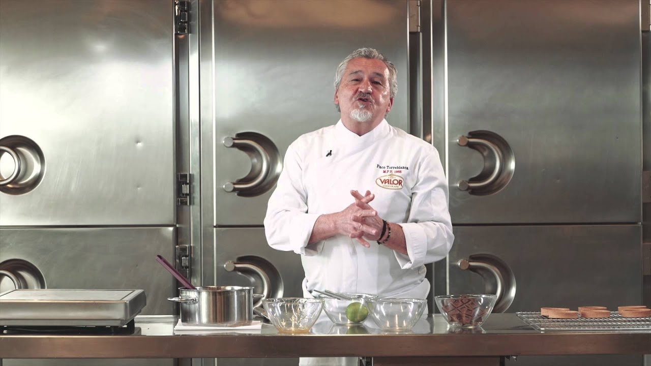 Chocolates Valor - Postres: Crema de caramelo y nueces por Paco Torreblanca