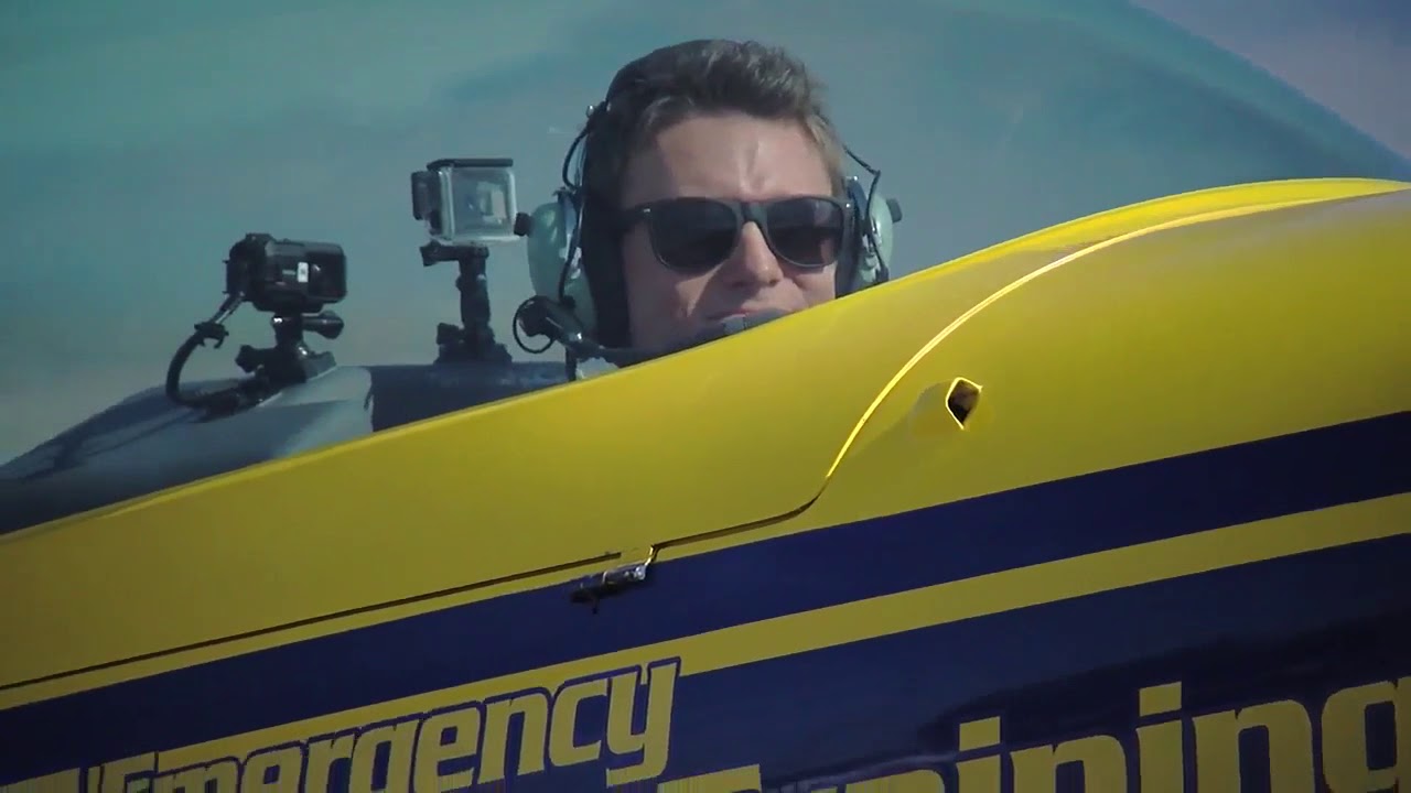 Want to be a Top Gun pilot for a day?