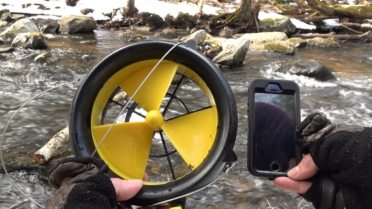 WaterLily USB. Charge Phone With Water Field Use Review.