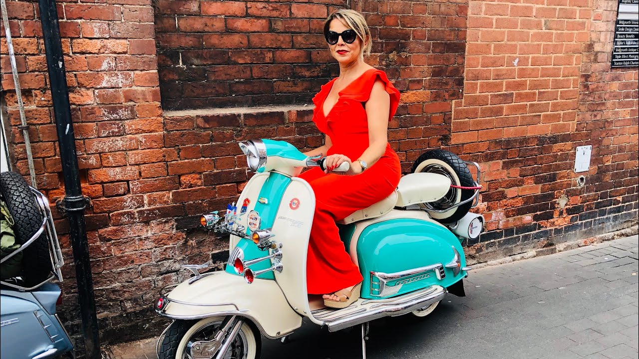 Bridgnorth Italian auto Moto festival.”Lambretta’s & Vespas