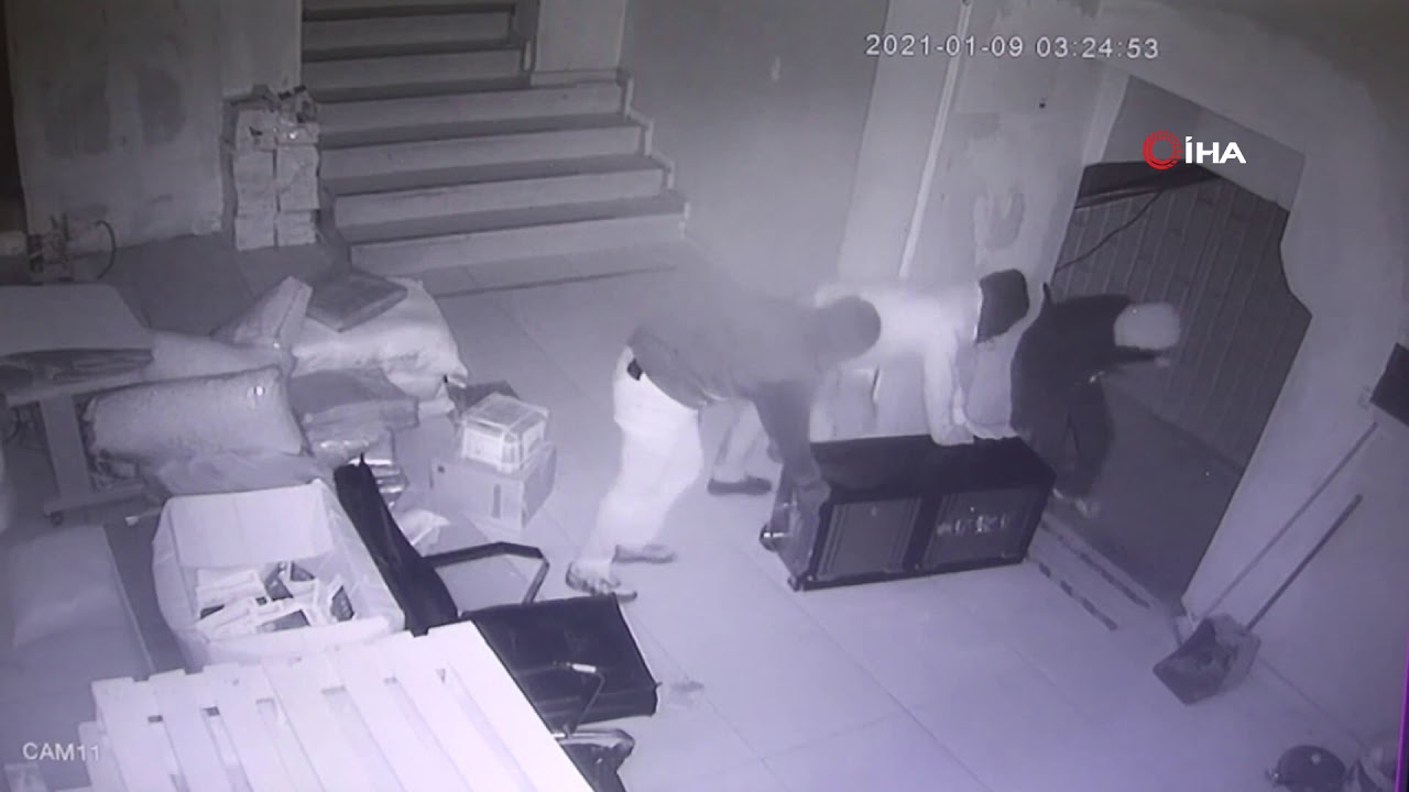İçinde 350 bin liranın bulunduğu kasayı, paraları aldıktan sonra yakıp nehre atmışlar