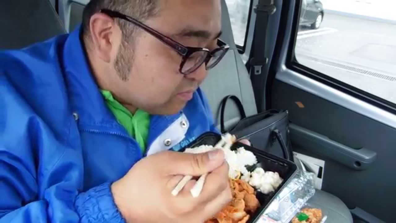 ホーナー弁当　からあげ　ななめから