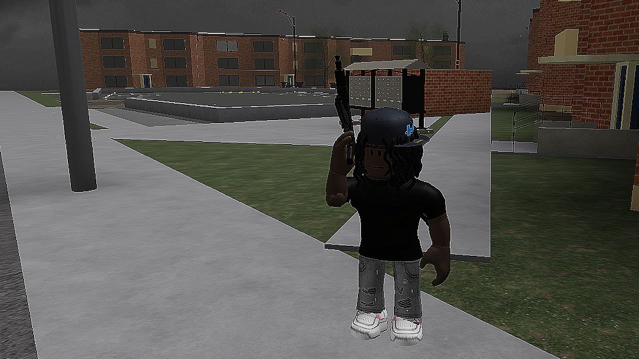 Yrnk Goes To The MOST DANGEROUS HOOD IN CHICAGO ON ROBLOX!