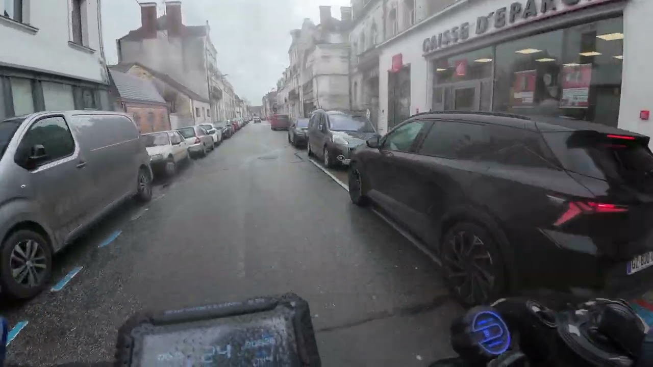 Rouler sous la pluie le pied 