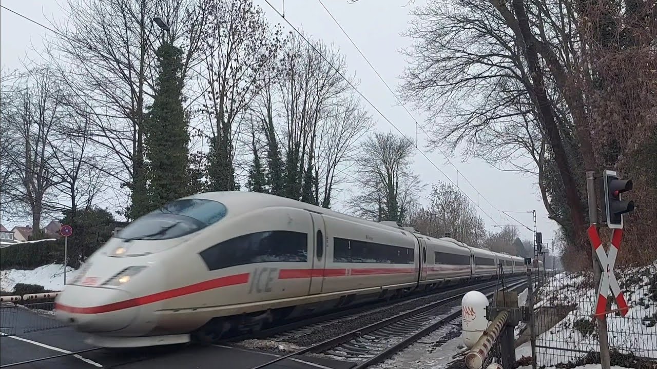 Bahnübergang im Krugfeld Hildesheim Züge am 1.2/2.2/6.2.7.2.2026 ICE 3 Ersatzzüge