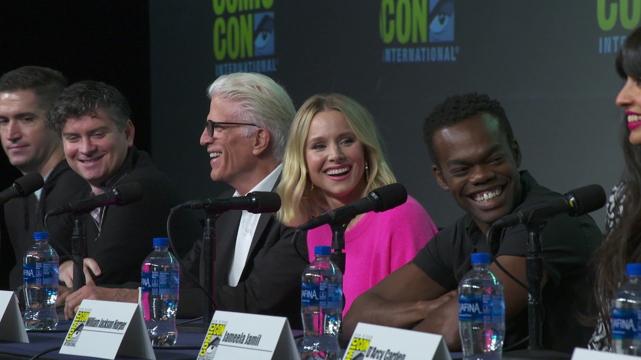 SDCC 2019 - The Good place - panel entrances (official video)