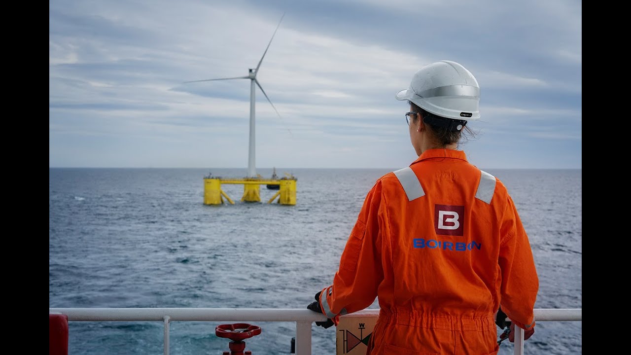 Installing North Sea’s first semi submersible floating wind turbine_sub