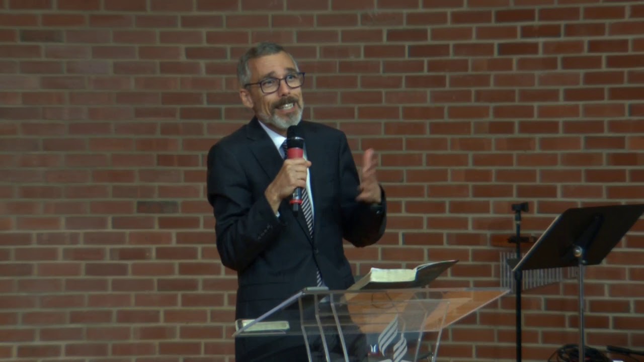Pr. Marcos Bomfim: 