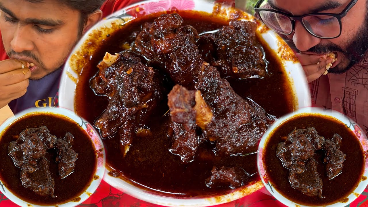 Eating Lunch(Rice & Spicy Duck Curry, Hasher Kala Bhuna) With Friends at Mormoria, Rajshahi