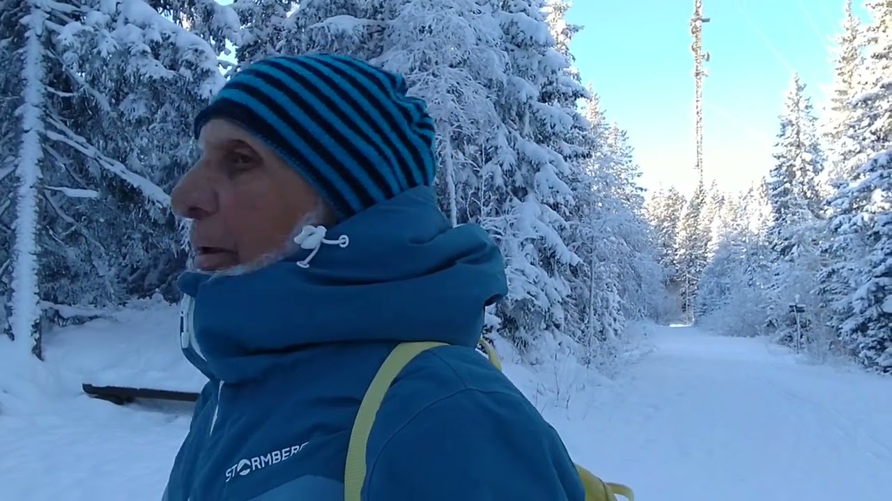 Oslo 080126. Abdur på vei mot Frognerseteren stasjon Nordmarka Oslo Norway 🇧🇻
