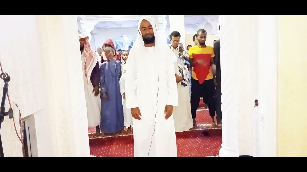Salaata ishaa'i masgiidul nasri