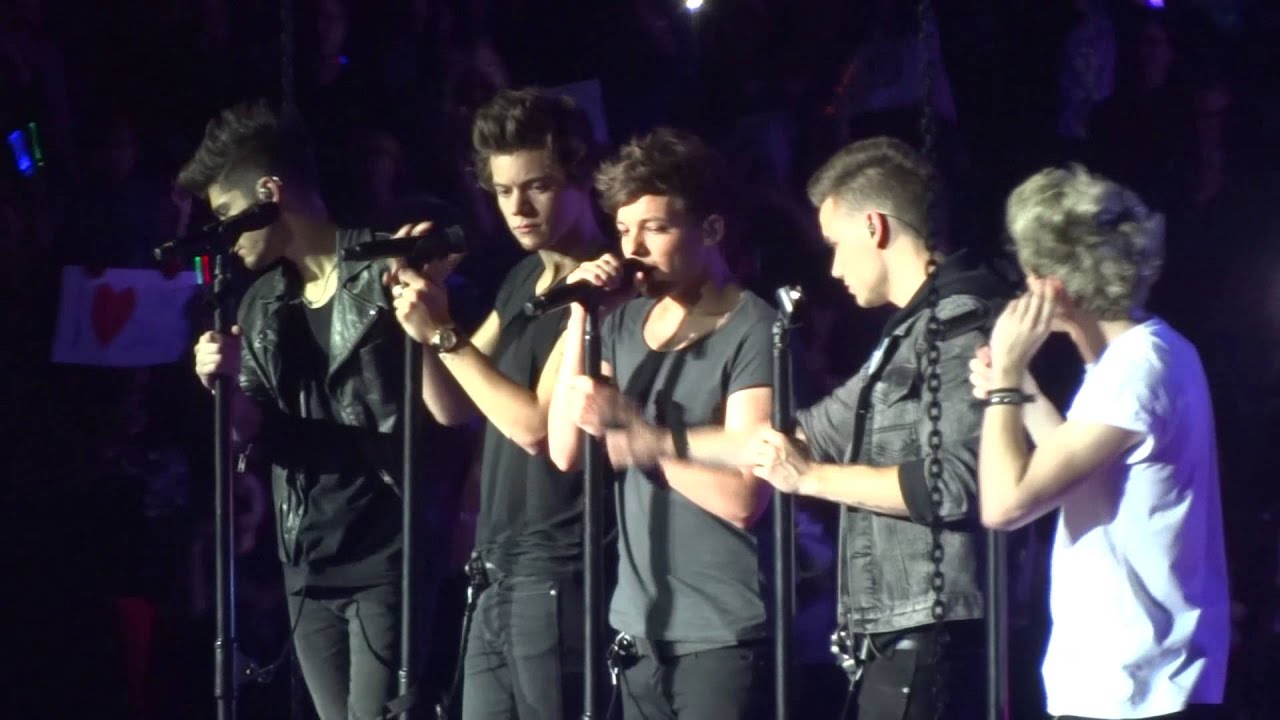 One Direction -  Moments - Hamburg, 12.05.2013