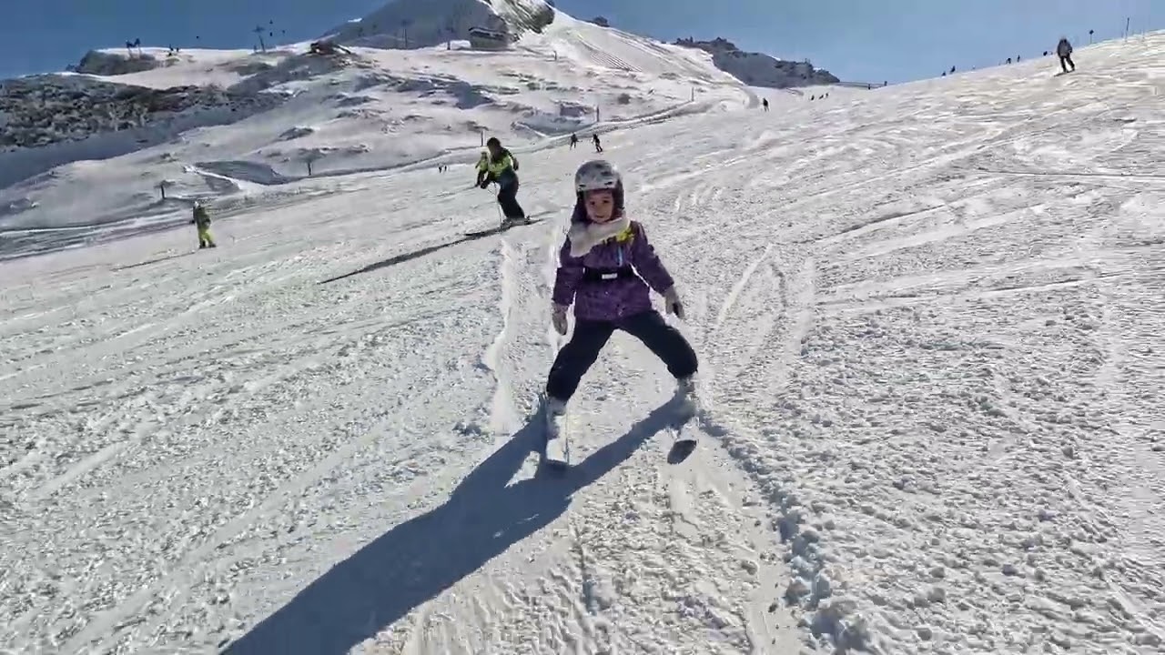 Anna Hintertuxer Glacier 2026
