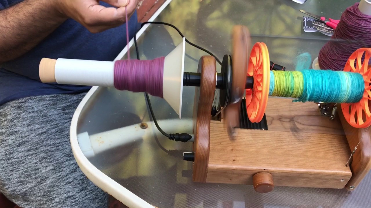 Hansen Mini-spinner to wind cone yarn with quill attachment
