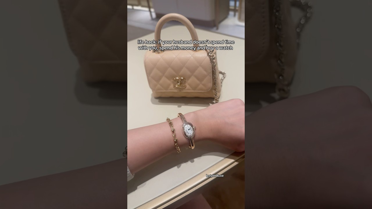 CARTIER BAIGNOIRE WATCH #cartier #cartierwatch #cartierbaignoire
