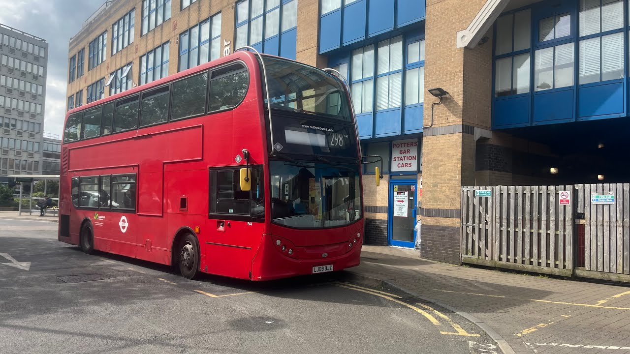 London Bus Route 298- Arnos Grove to Potter Bar Station