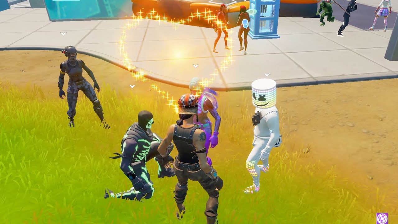 Changing from a Default to Renegade Raider in Party Royale...