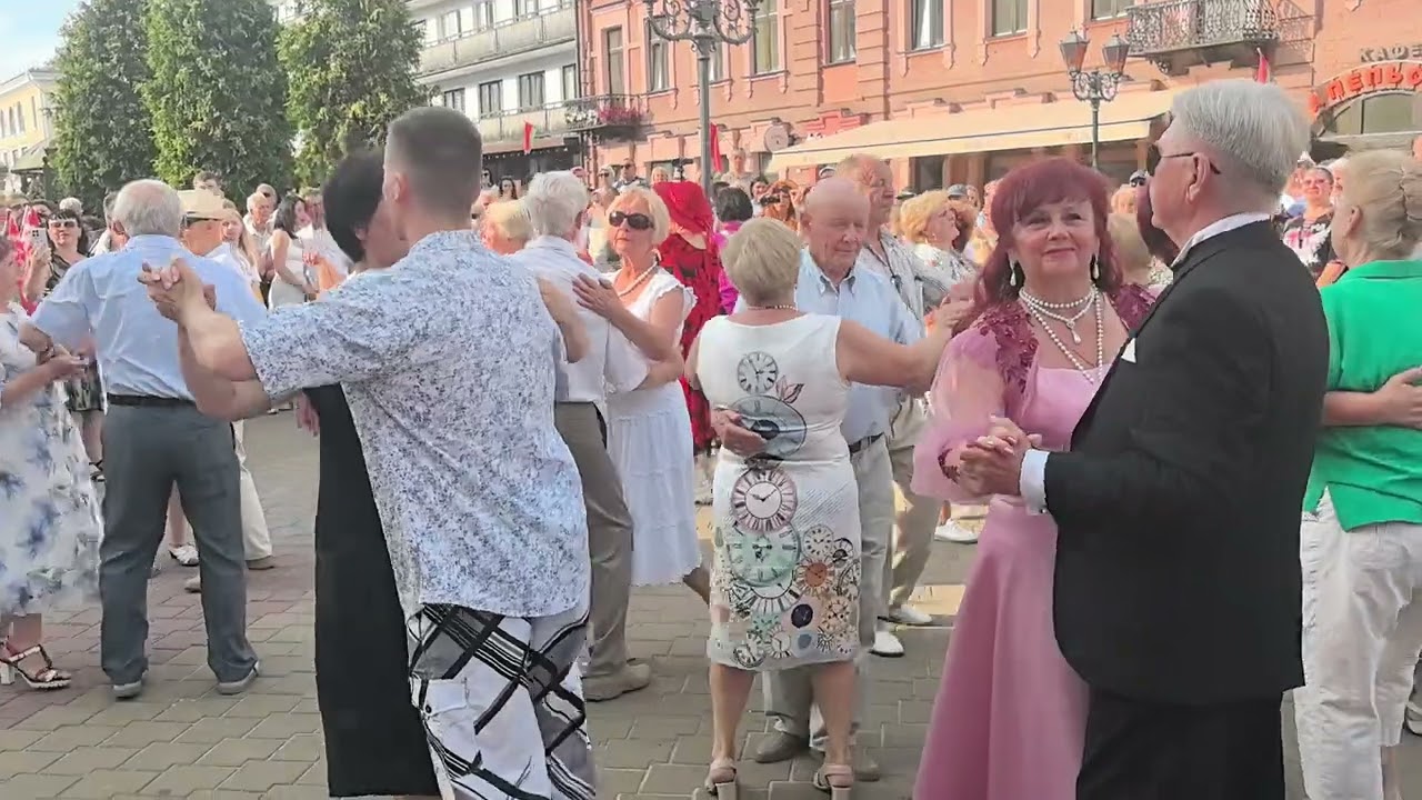 А. Кунцевич и Е. Вабищевич 