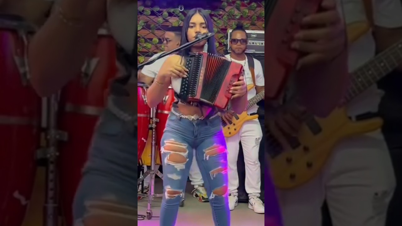 Como el Perro 🐕 bebe Agua - Nelly Swing la Rompe Ola 🌊 (Merengue T&iacute;pico)
