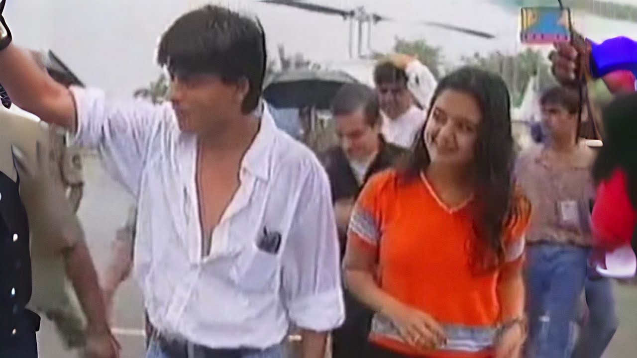 SRK dancing to chaiyya chaiyya with Preity Zinta during Dil Se Promotions | Shah Rukh Khan Interview