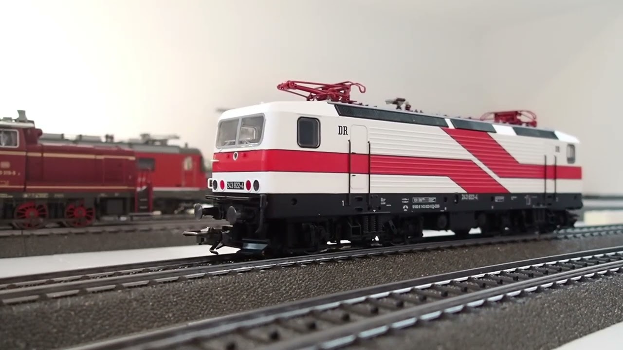 DR Class 243 - test of sound functions. Then some late afternoon operations around the layout